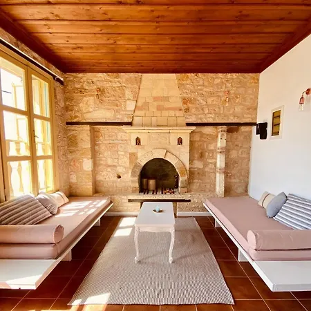 To Petrino Apartamento Meyísti
